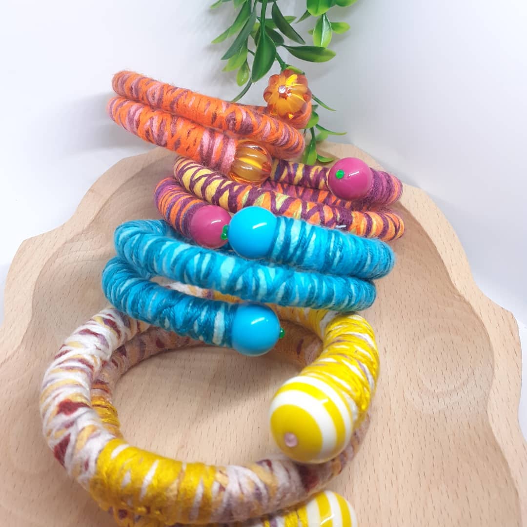 Spirali di colore pazzo disponibili ora - dm per l'acquisto - questi spiralock hanno un ...