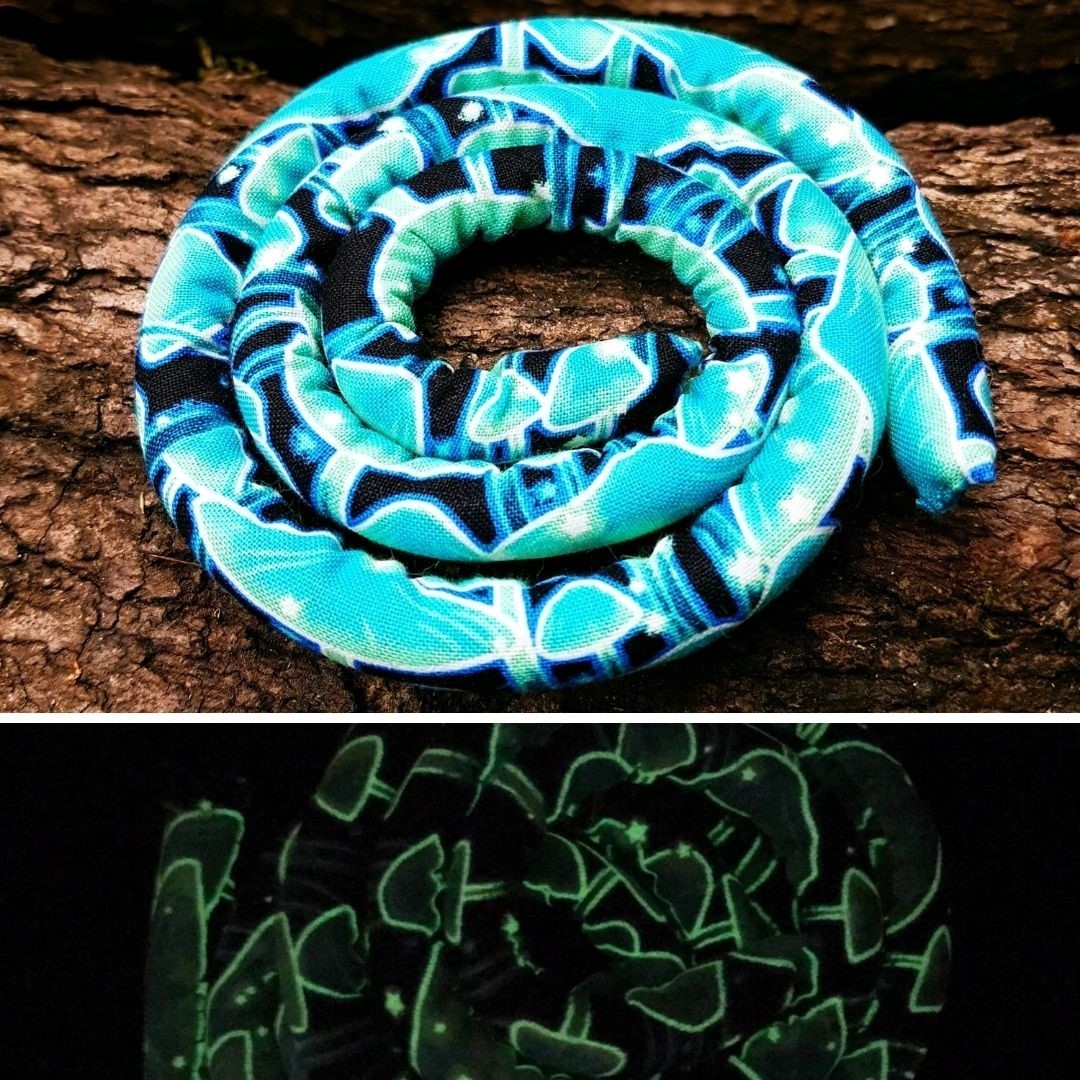 Deci, îndrăgostit de aceste spiralockuri de ciuperci magice care strălucesc în întuneric! ⁠ ⁠ Disponibil ...